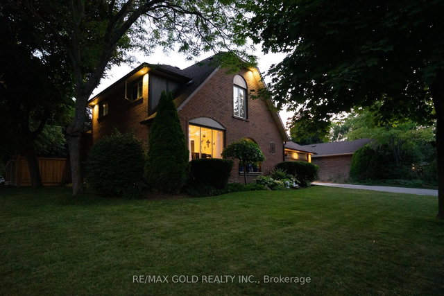 40 Cairnmore Court