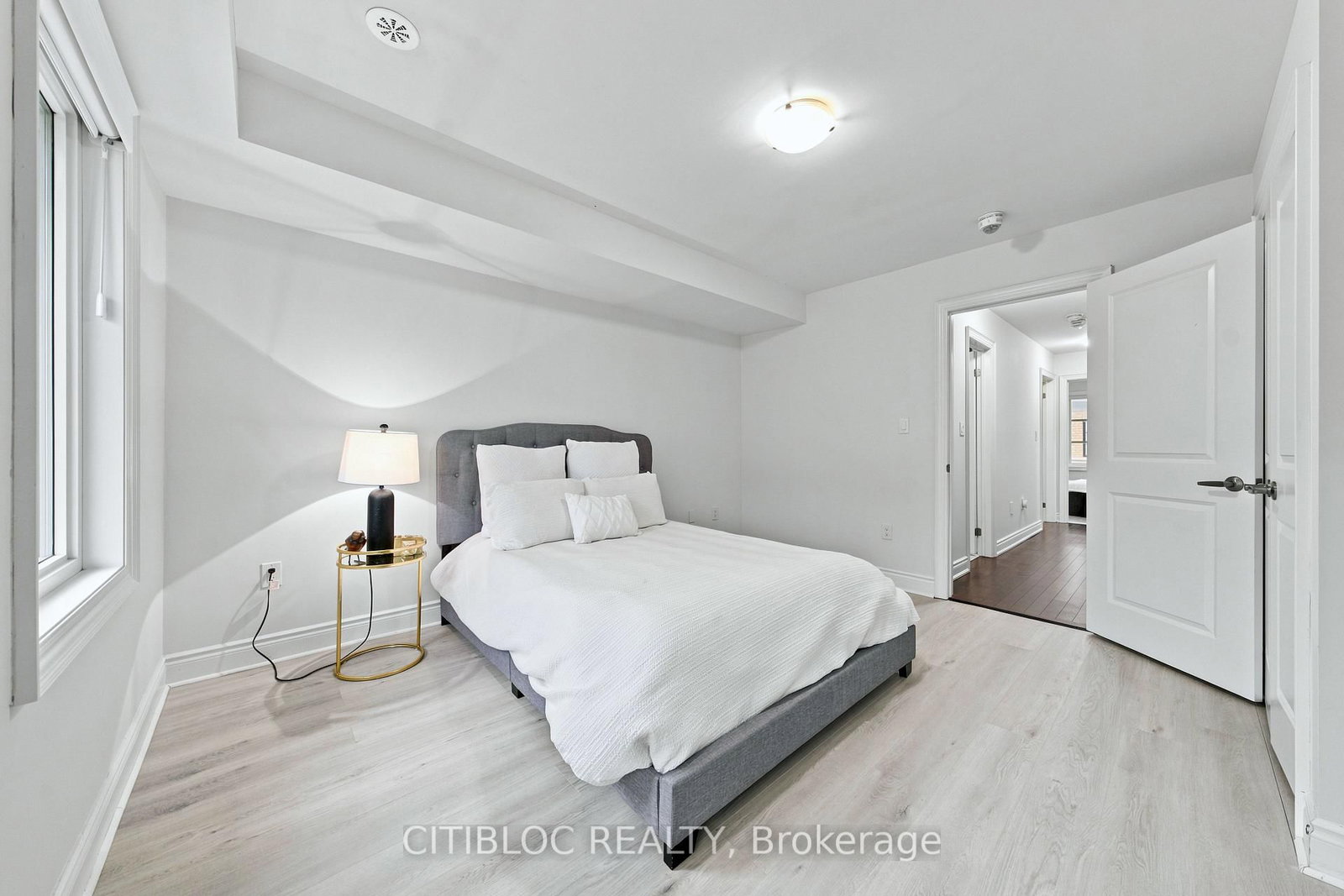 250 Royalton Common • #77 • Oakville, ON photo 15