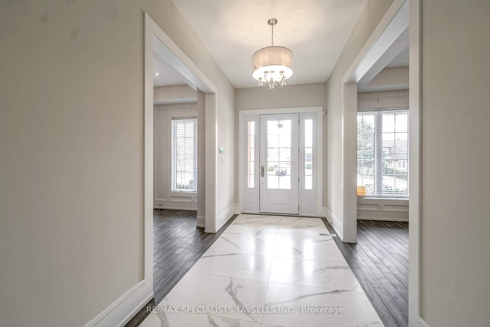 7 Dolan Drive • Caledon, ON photo 3
