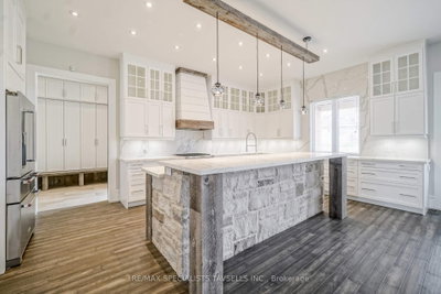 7 Dolan Drive • Caledon, ON photo 8