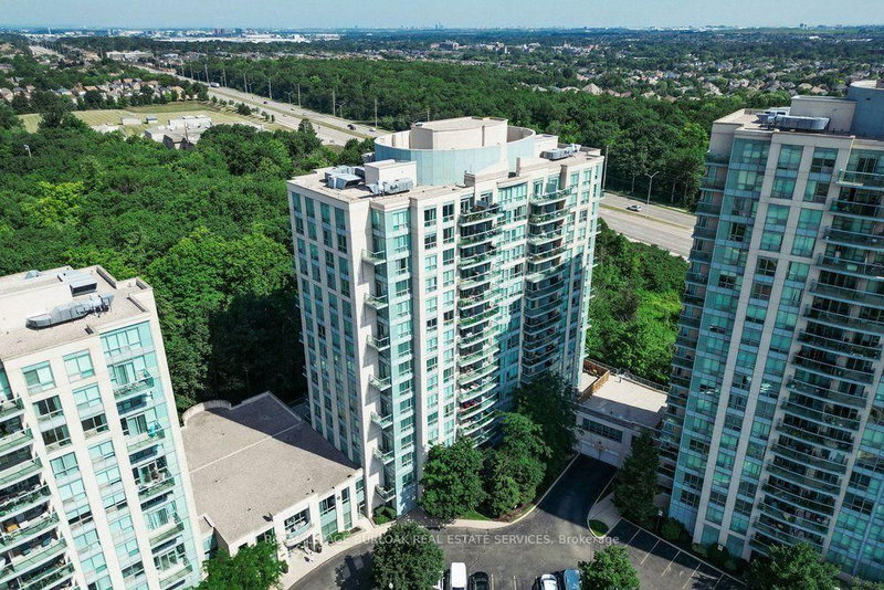 402 - 2565 Erin Centre Boulevard