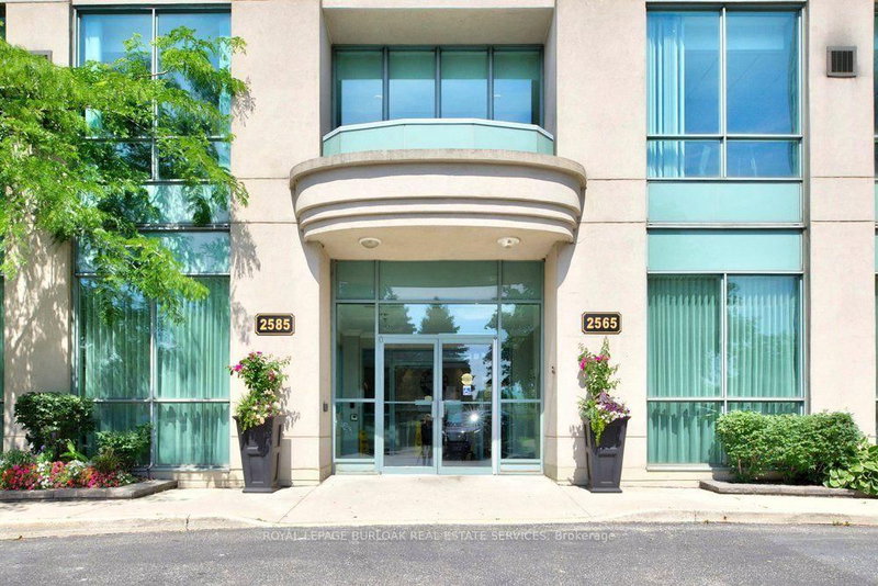 402 - 2565 Erin Centre Boulevard