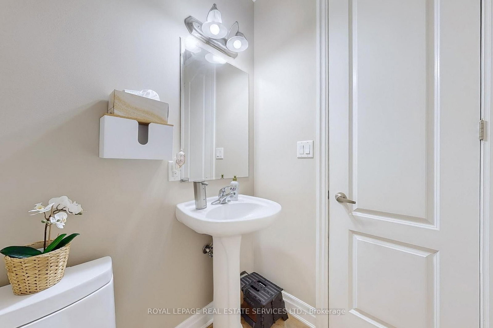 659 Hood Terrace • Milton, ON photo 13