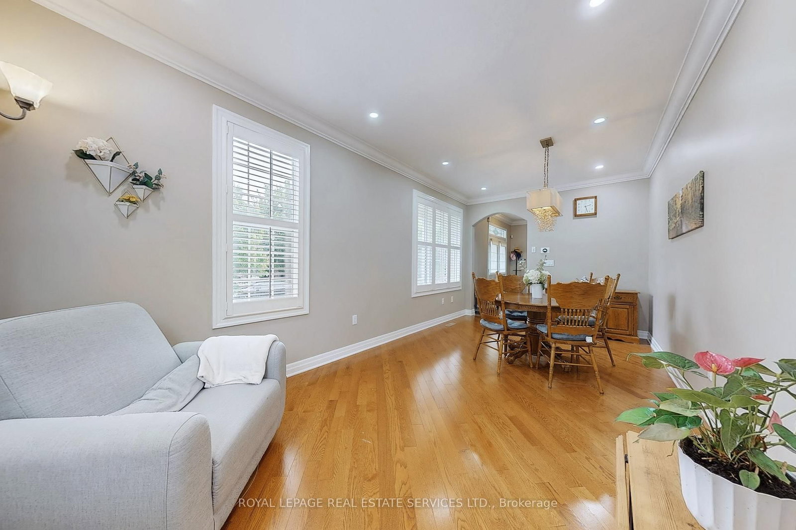 659 Hood Terrace • Milton, ON photo 8
