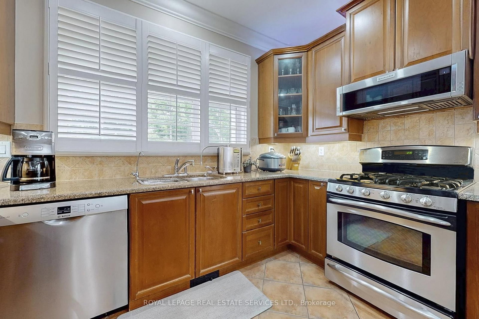 659 Hood Terrace • Milton, ON photo 9