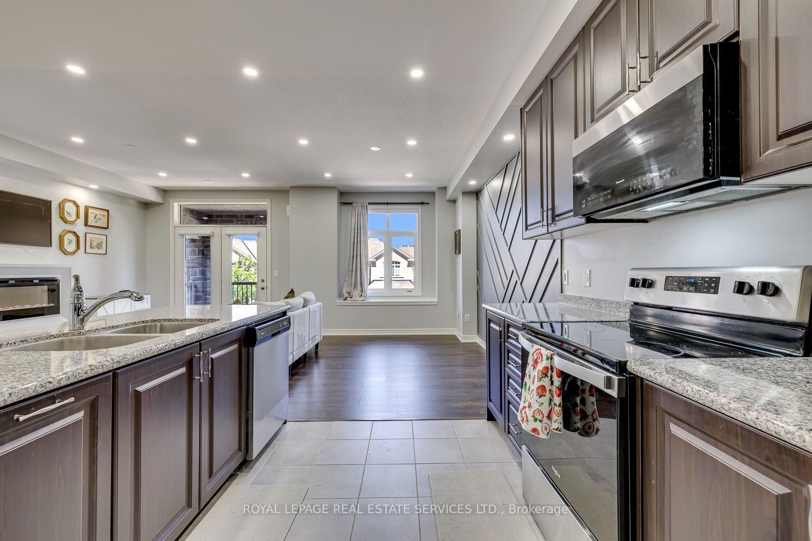486 Silver Maple Road • Oakville, ON photo 10