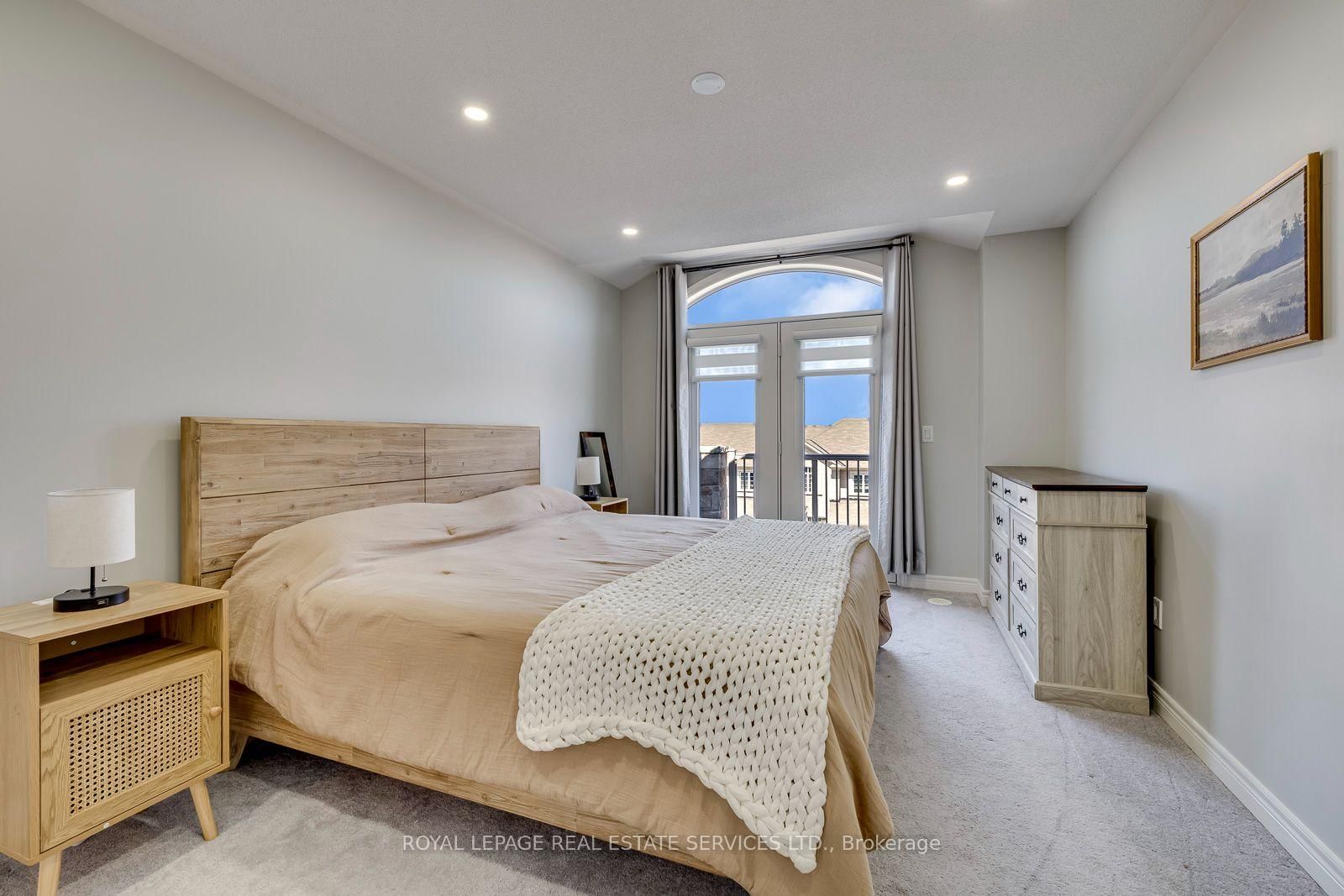 486 Silver Maple Road • Oakville, ON photo 22