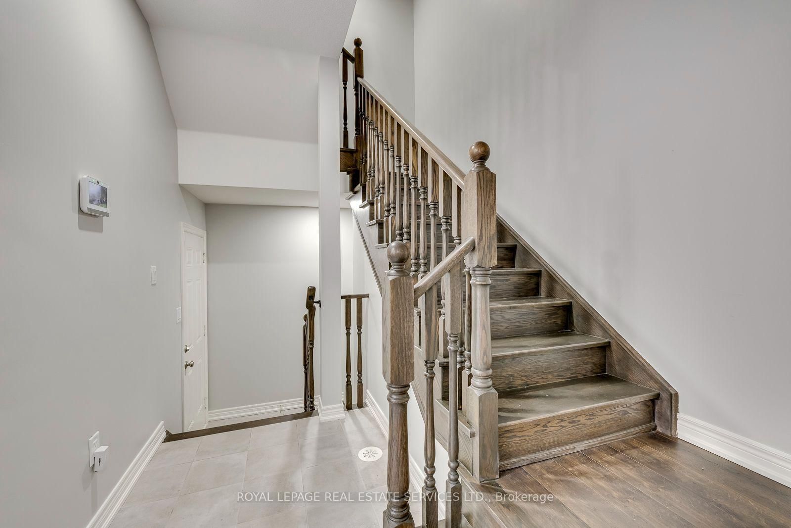 486 Silver Maple Road • Oakville, ON photo 33