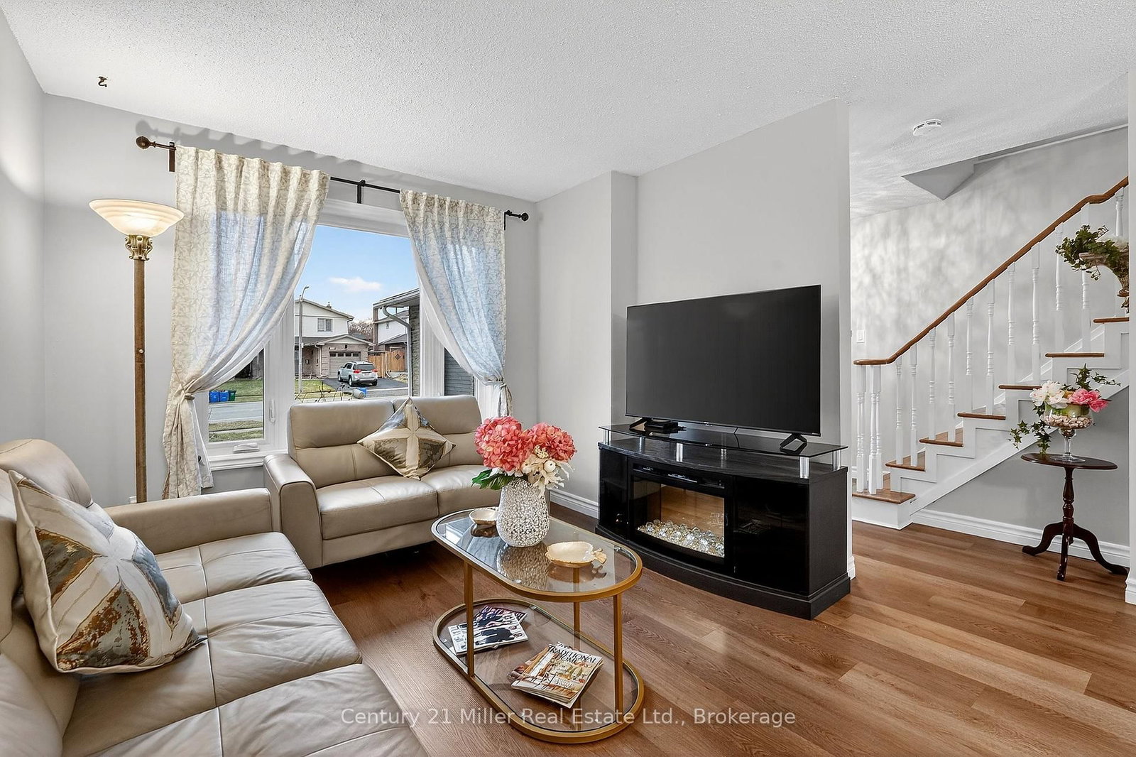 2451 Malcolm Crescent • Burlington, ON photo 6