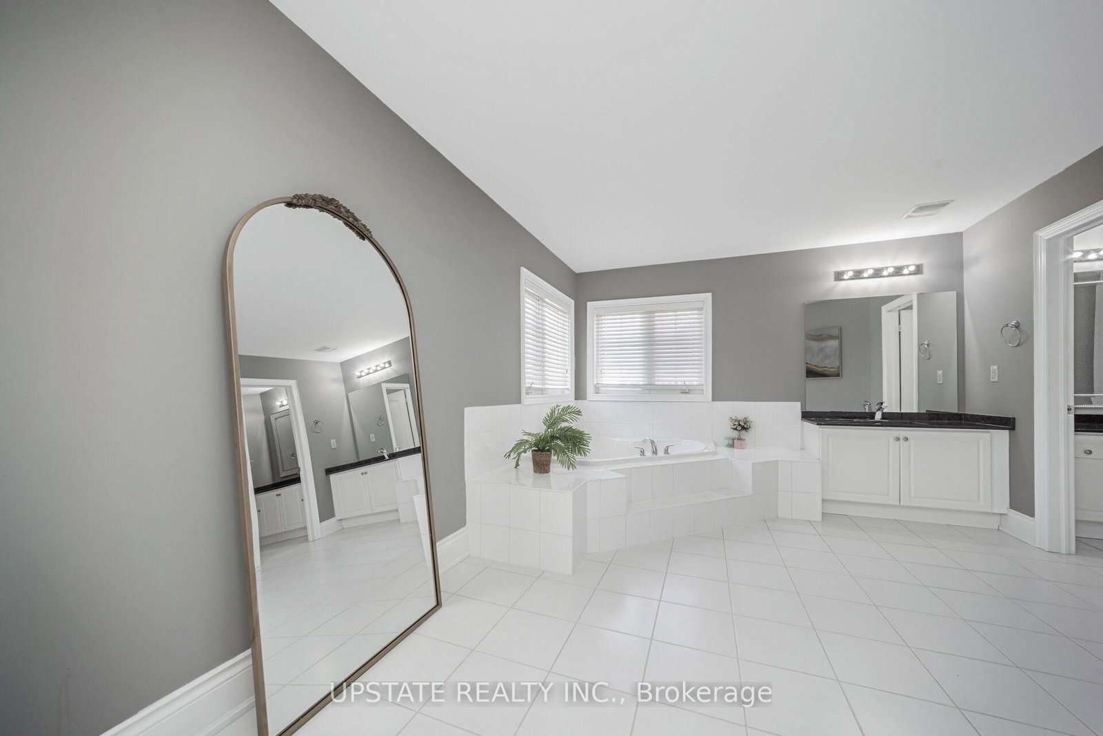 2 Beachville Circle • Brampton, ON photo 22