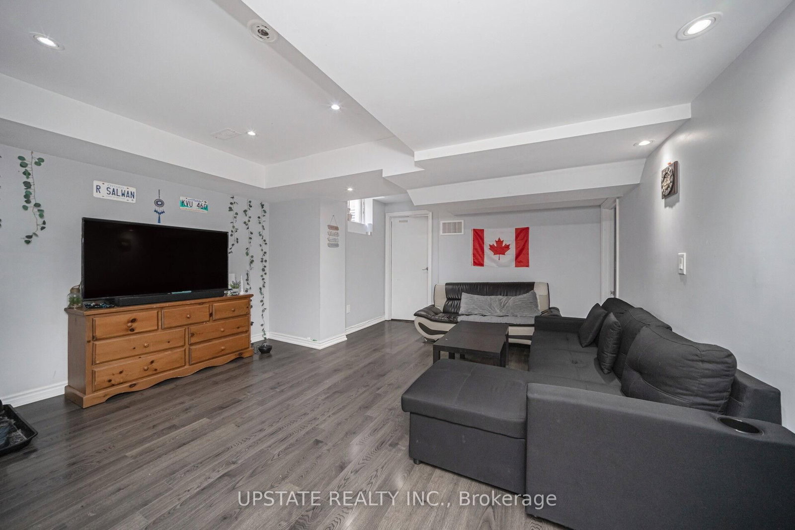 2 Beachville Circle • Brampton, ON photo 32