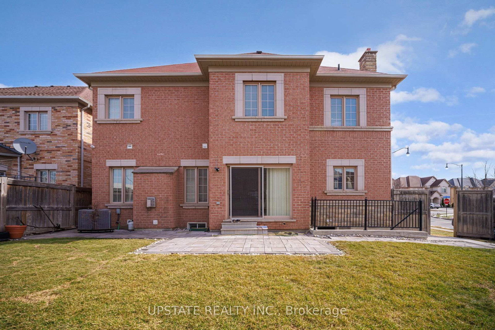 2 Beachville Circle • Brampton, ON photo 39