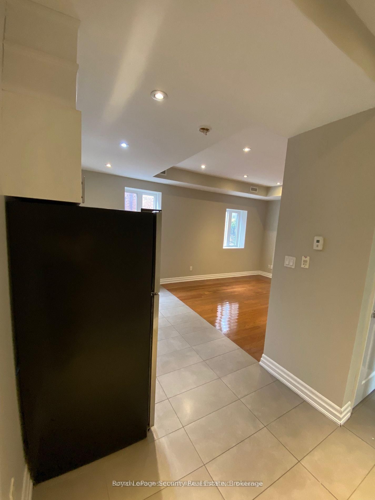 2-48 Station Road, Toronto, ON, photo 3