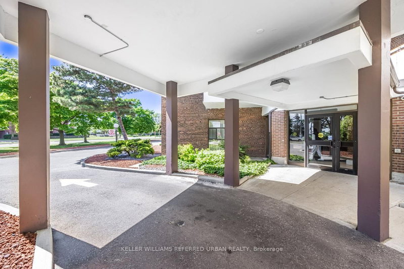 1007 - 3025 Queen Frederica Drive
