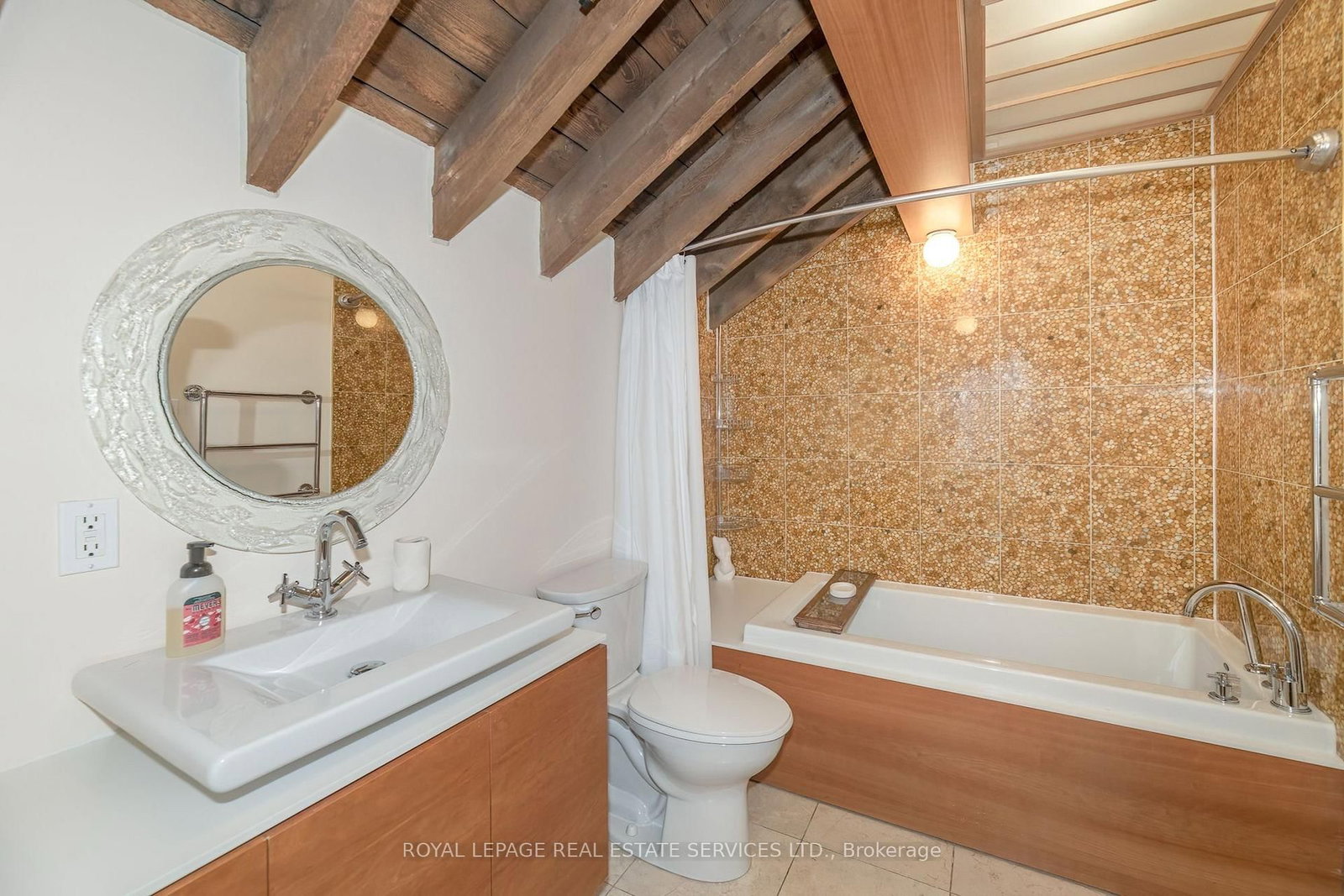 384 Sunnyside Avenue • #308 • Toronto, ON photo 24