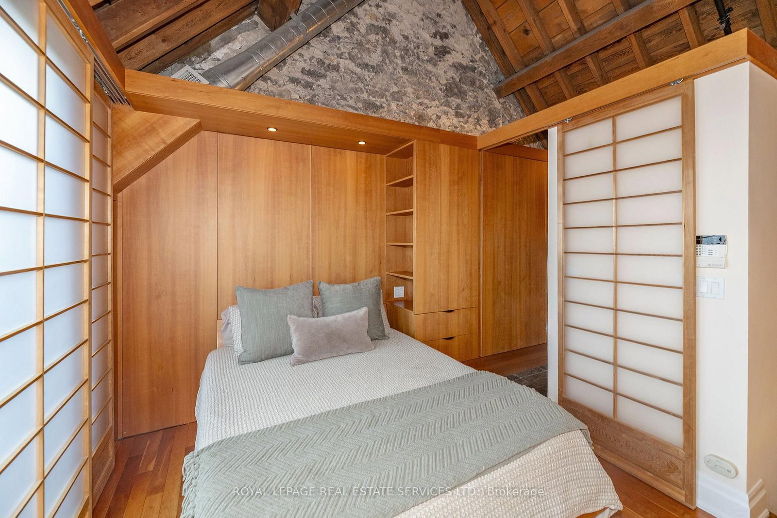 384 Sunnyside Avenue • #308 • Toronto, ON photo 31