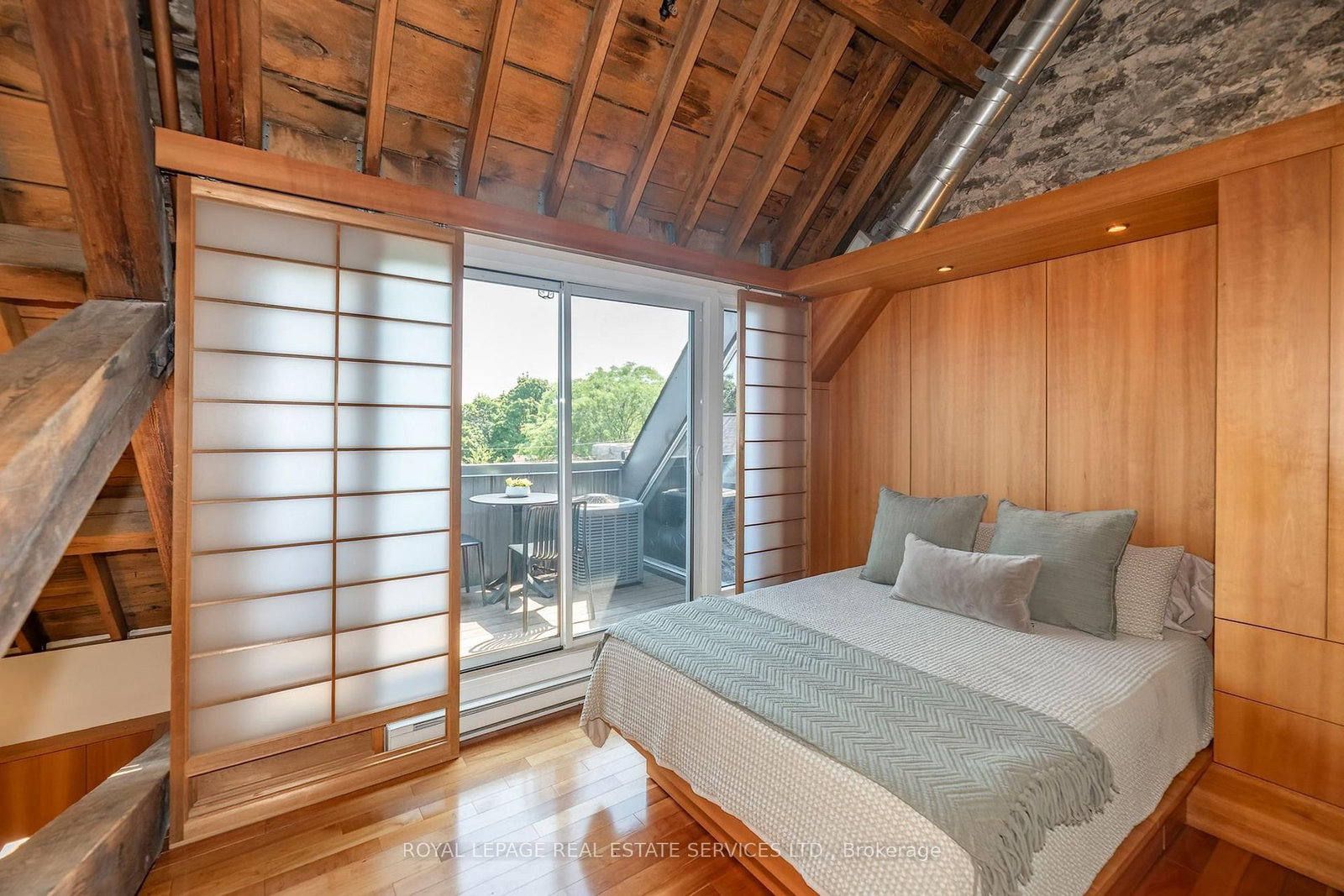 384 Sunnyside Avenue • #308 • Toronto, ON photo 36