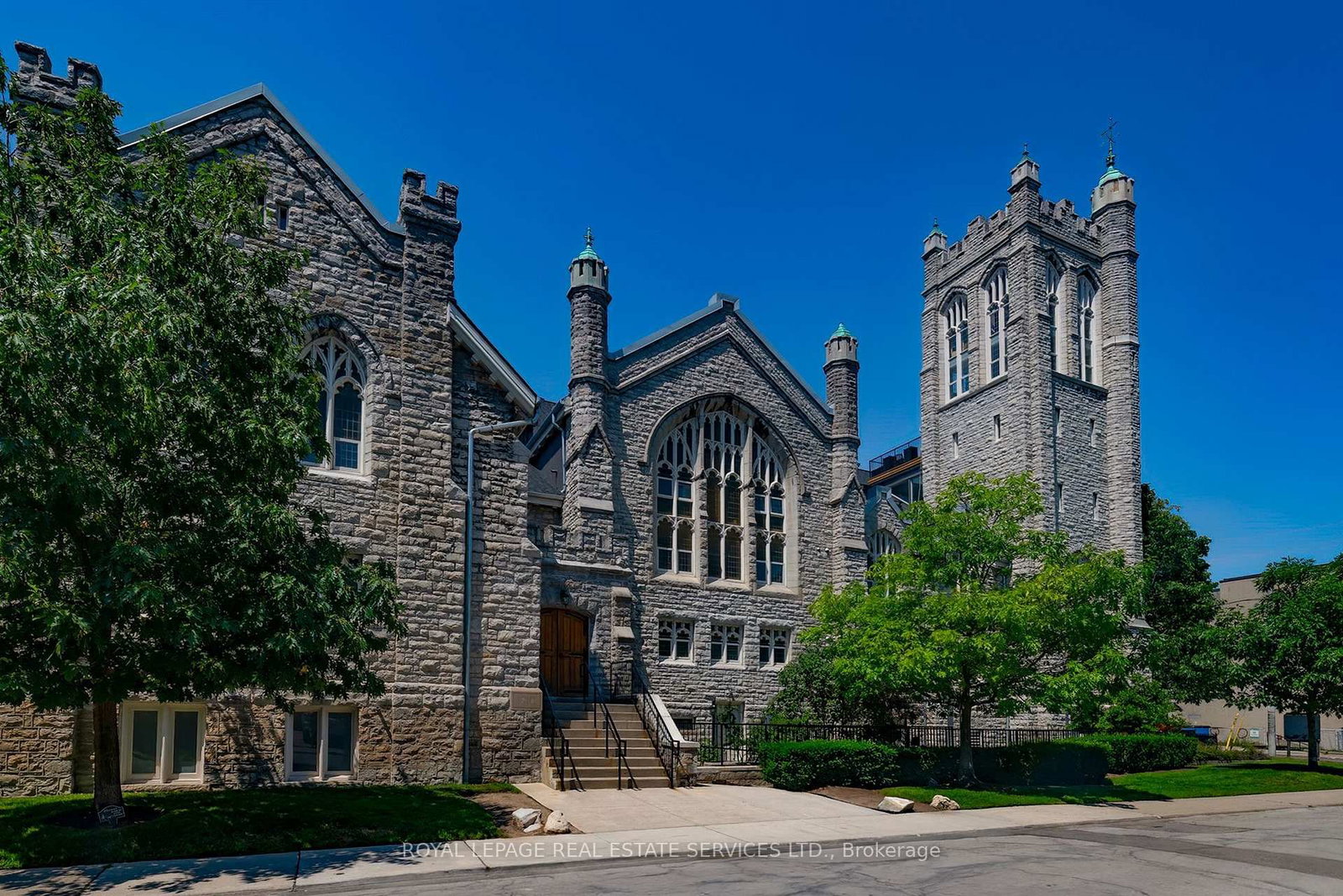 384 Sunnyside Avenue • #308 • Toronto, ON photo 39