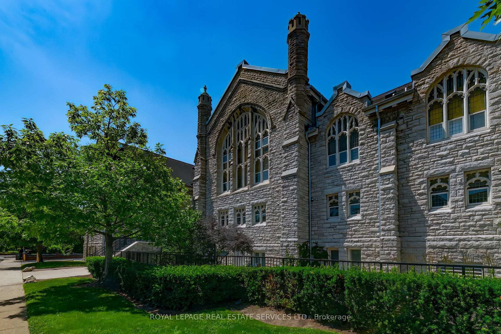 384 Sunnyside Avenue • #308 • Toronto, ON photo 40