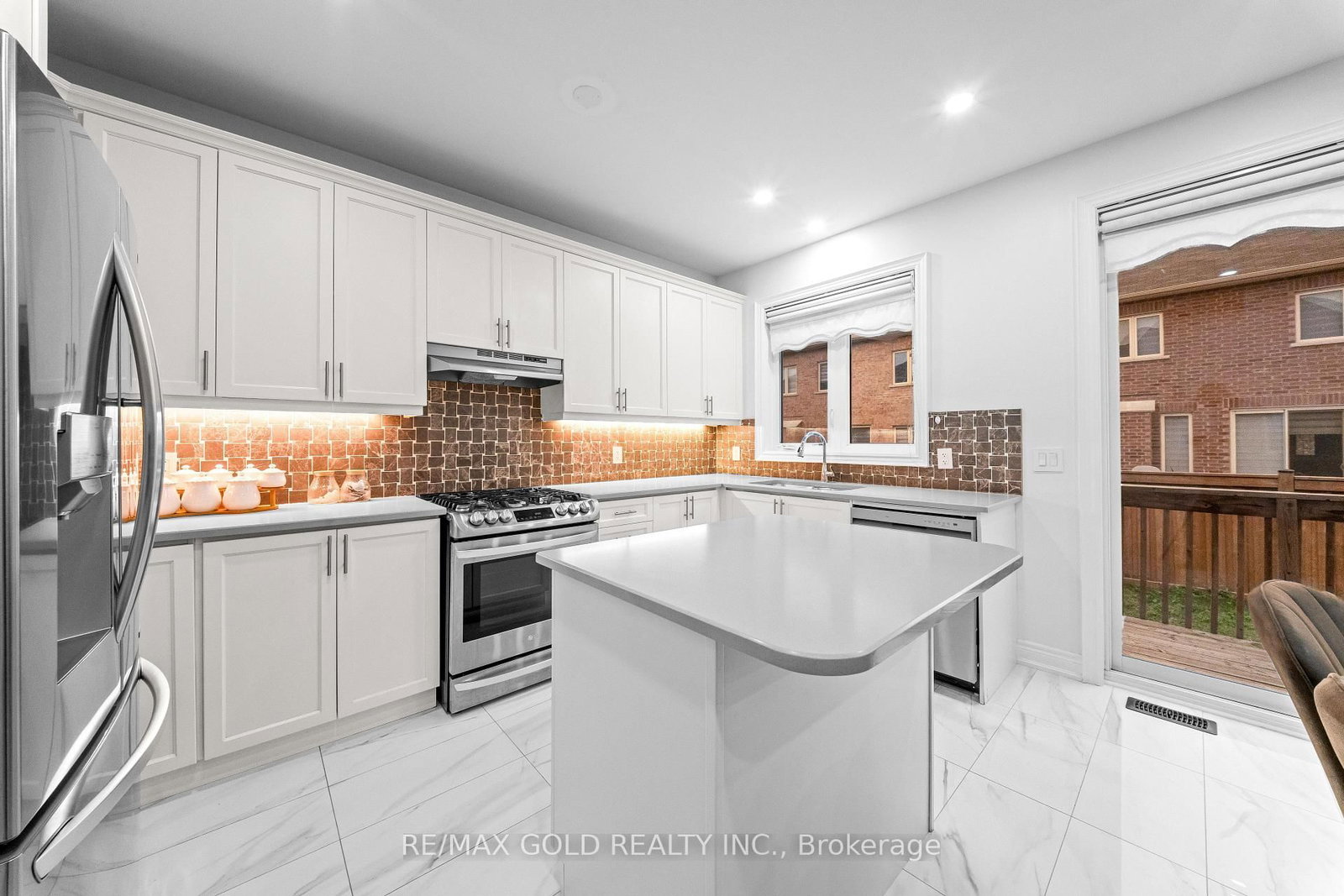 11 Sinatra Street • Brampton, ON photo 10