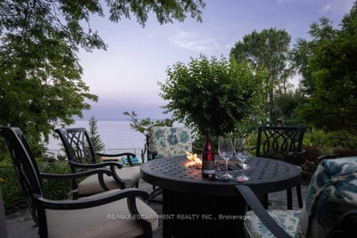 4038 Lakeshore Road — photo 4