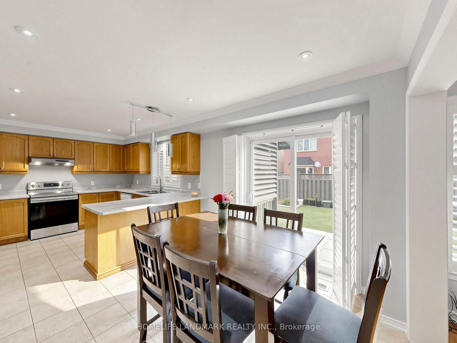 19 Citronella Lane • Brampton, ON photo 15