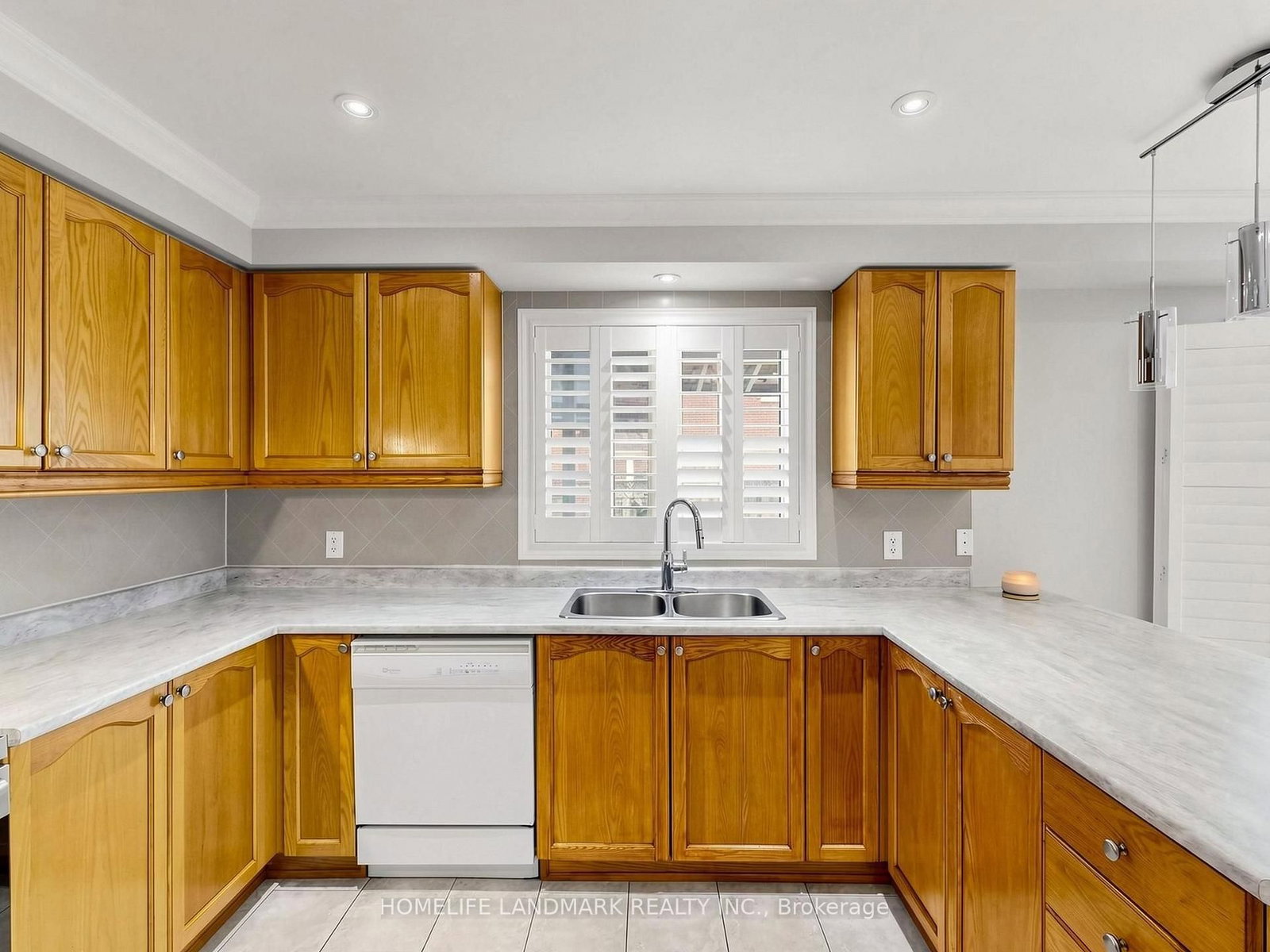 19 Citronella Lane • Brampton, ON photo 19