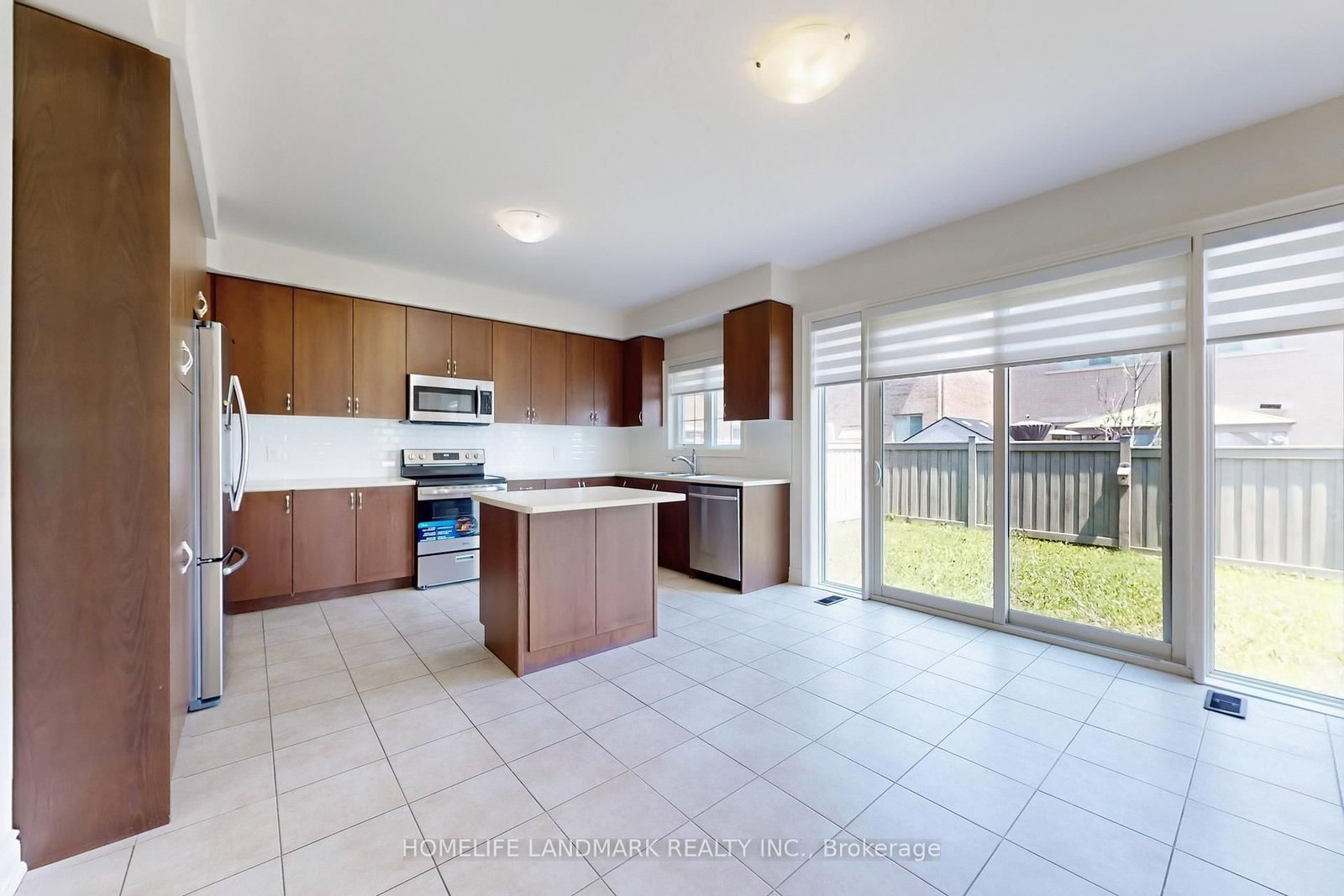 1533 Devine Point • Milton, ON photo 11