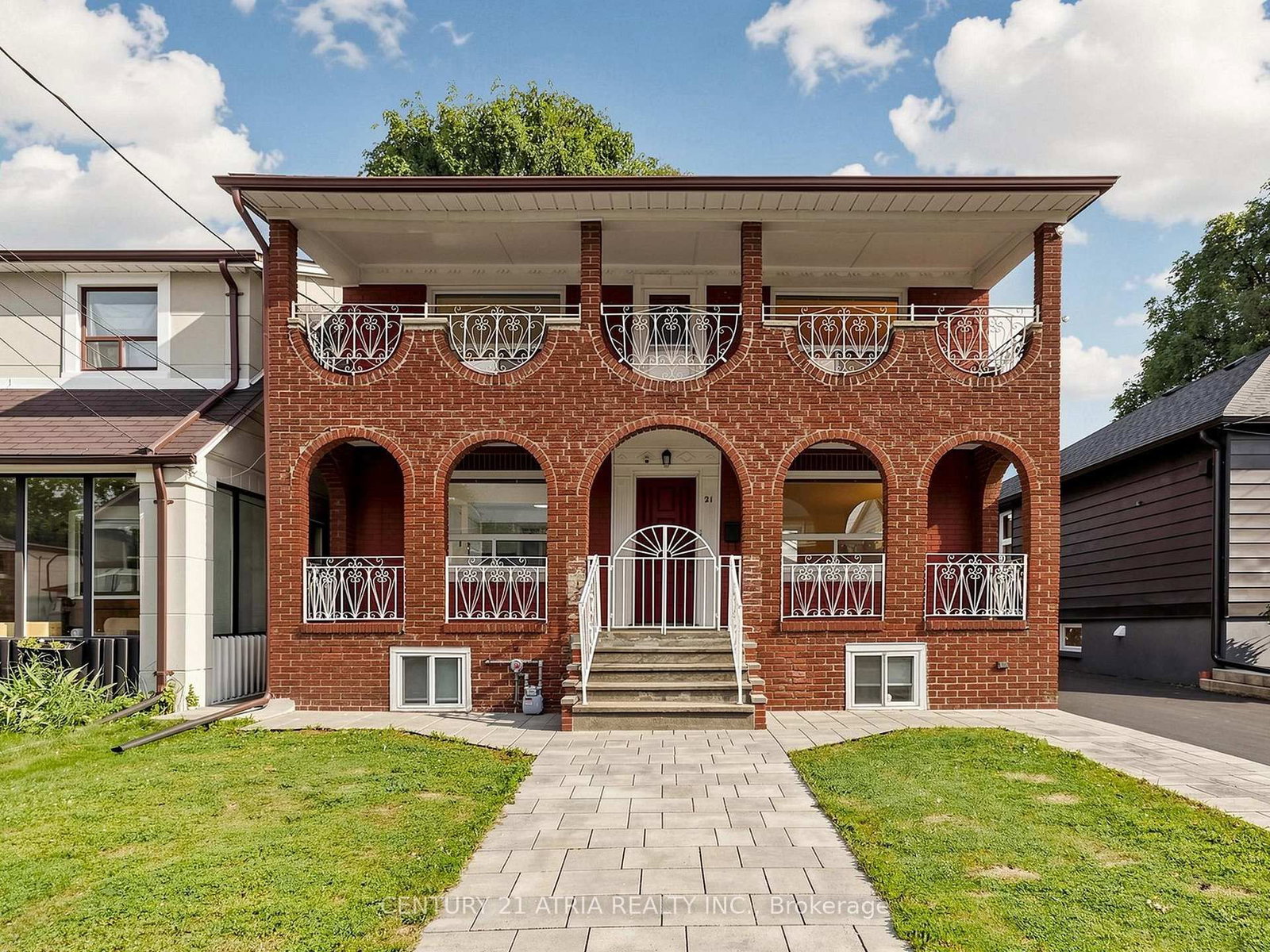 21 Mahoney Avenue, Toronto, ON