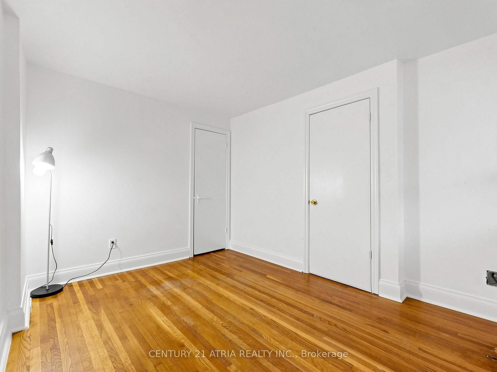 21 Mahoney Avenue • Toronto, ON photo 25