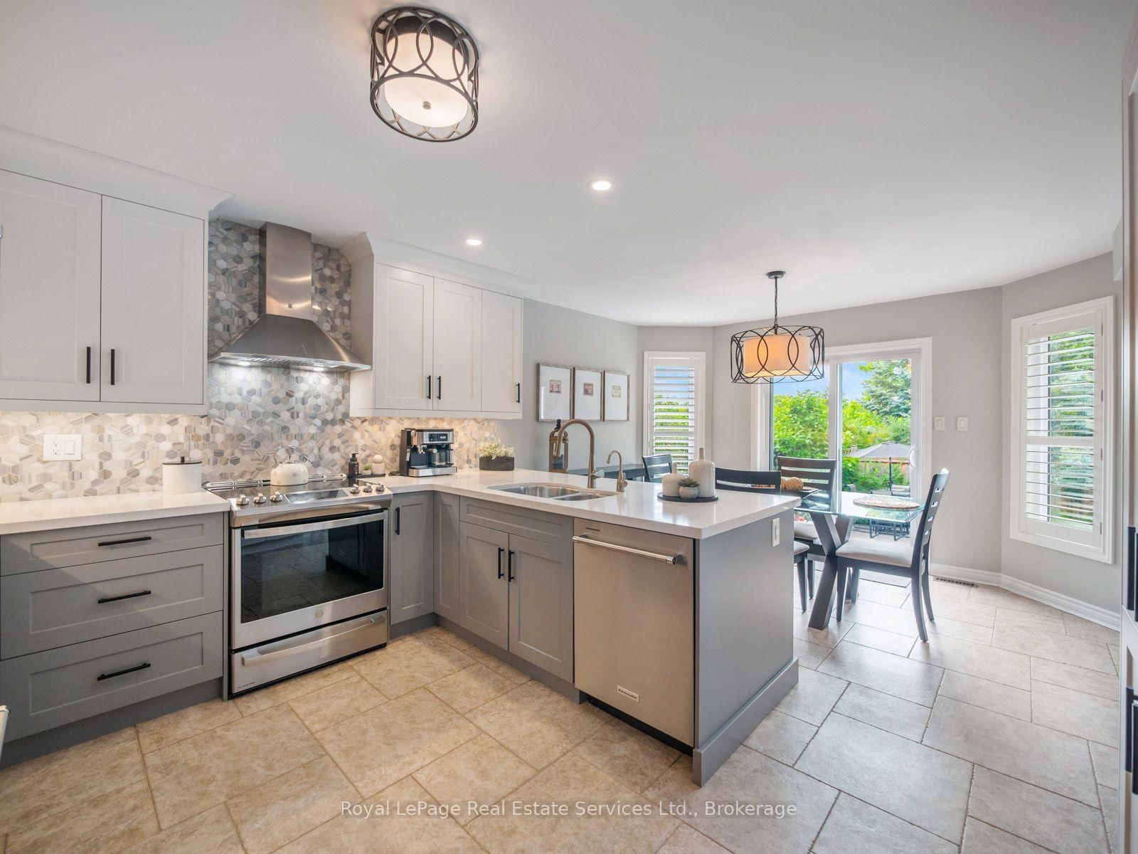 1478 Creekwood Trail • Oakville, ON photo 15