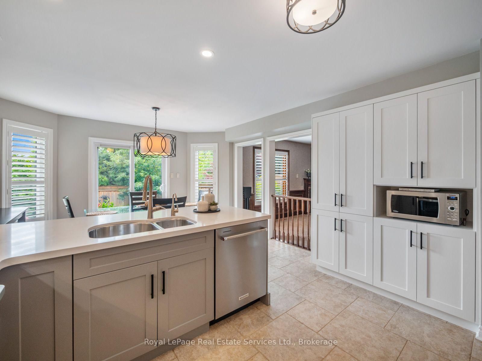 1478 Creekwood Trail • Oakville, ON photo 16