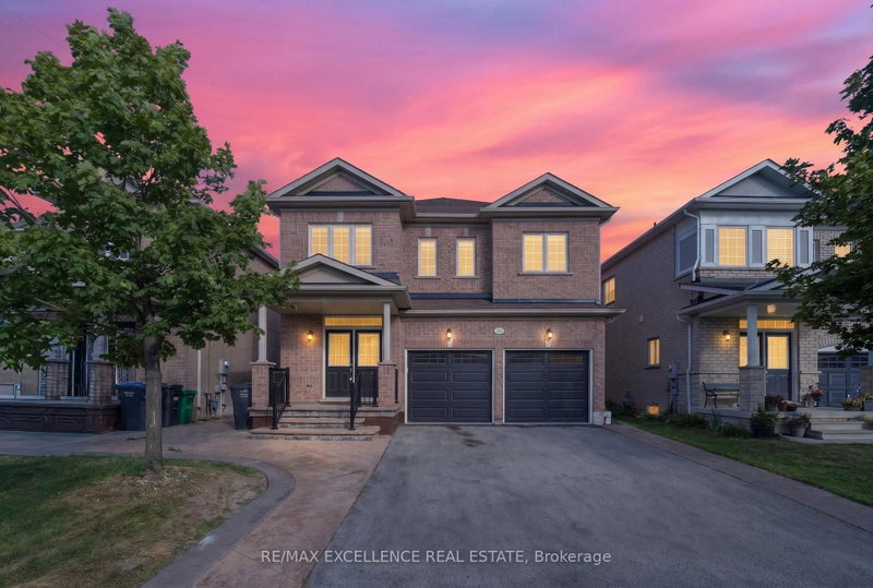 home for sale on 12 Summitgreen Crescent