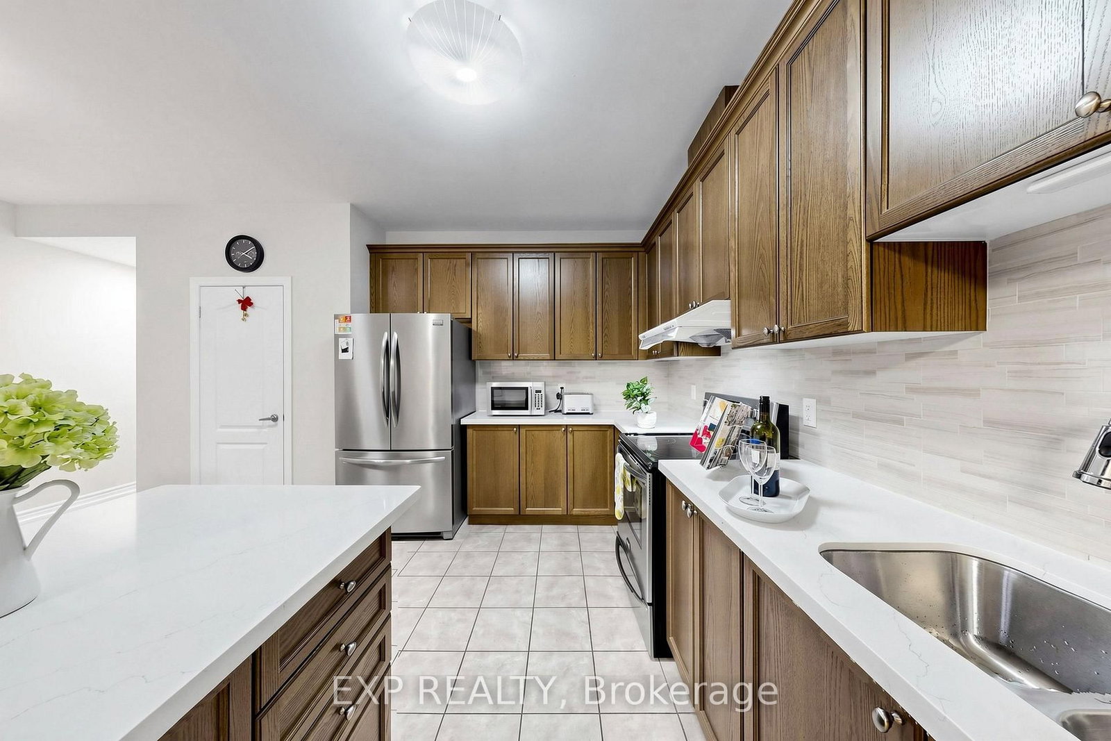 27 Hatton Court • Brampton, ON photo 8