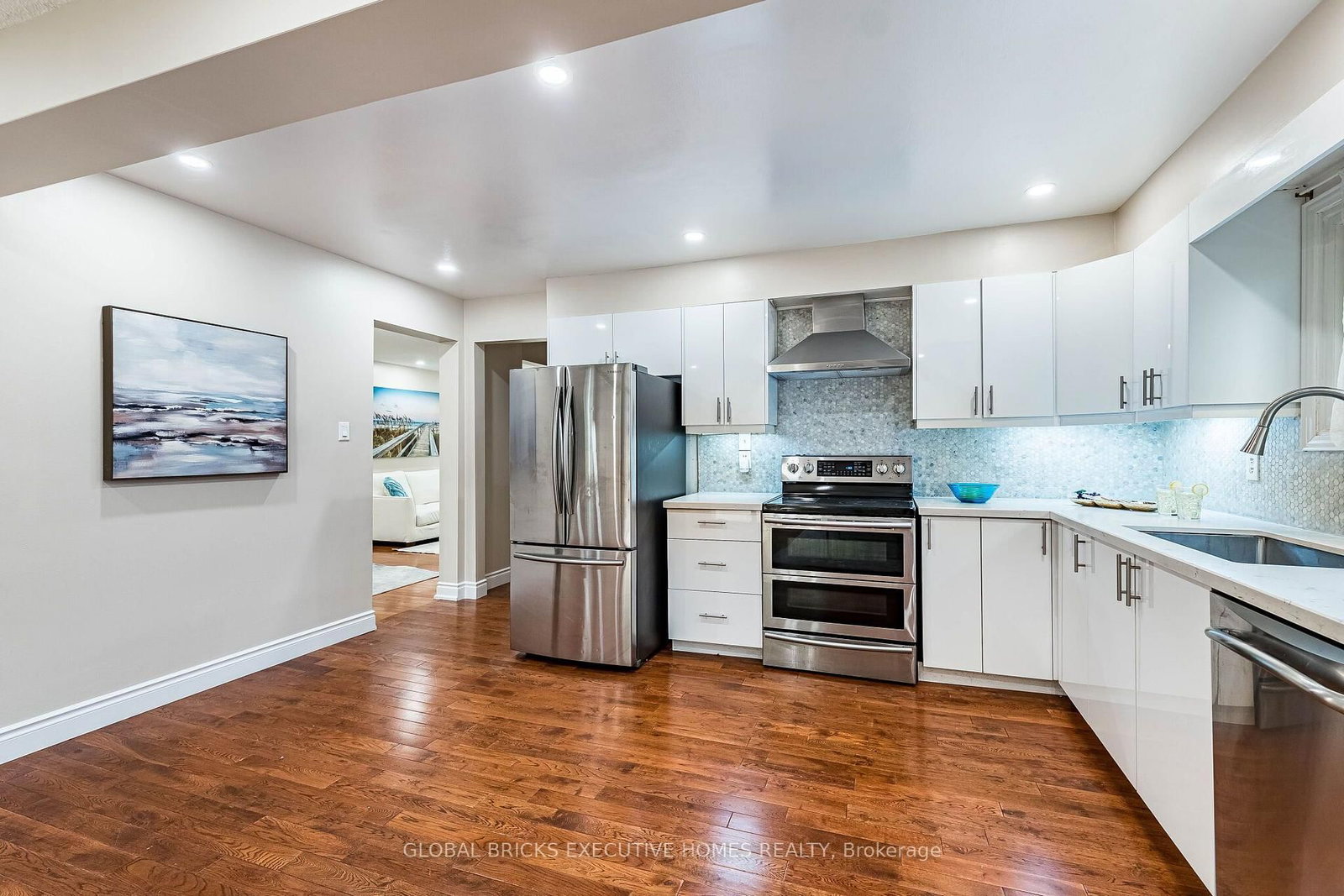 2150 Hunt Crescent • Burlington, ON photo 10