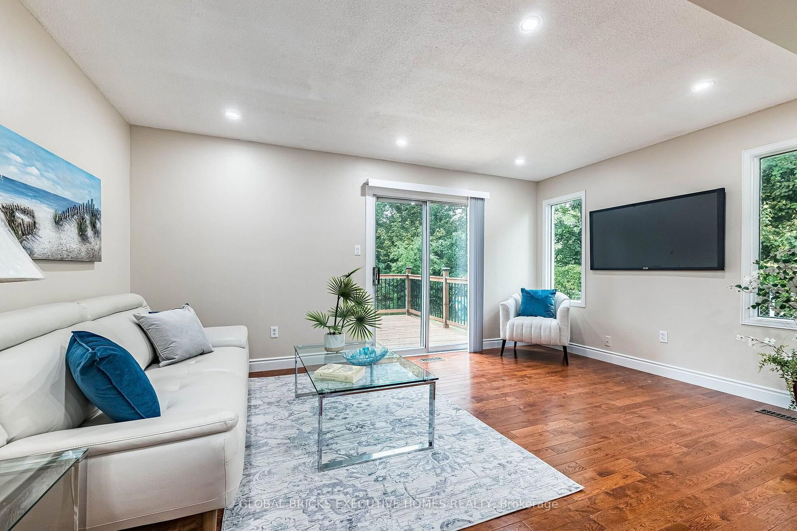 2150 Hunt Crescent • Burlington, ON photo 11