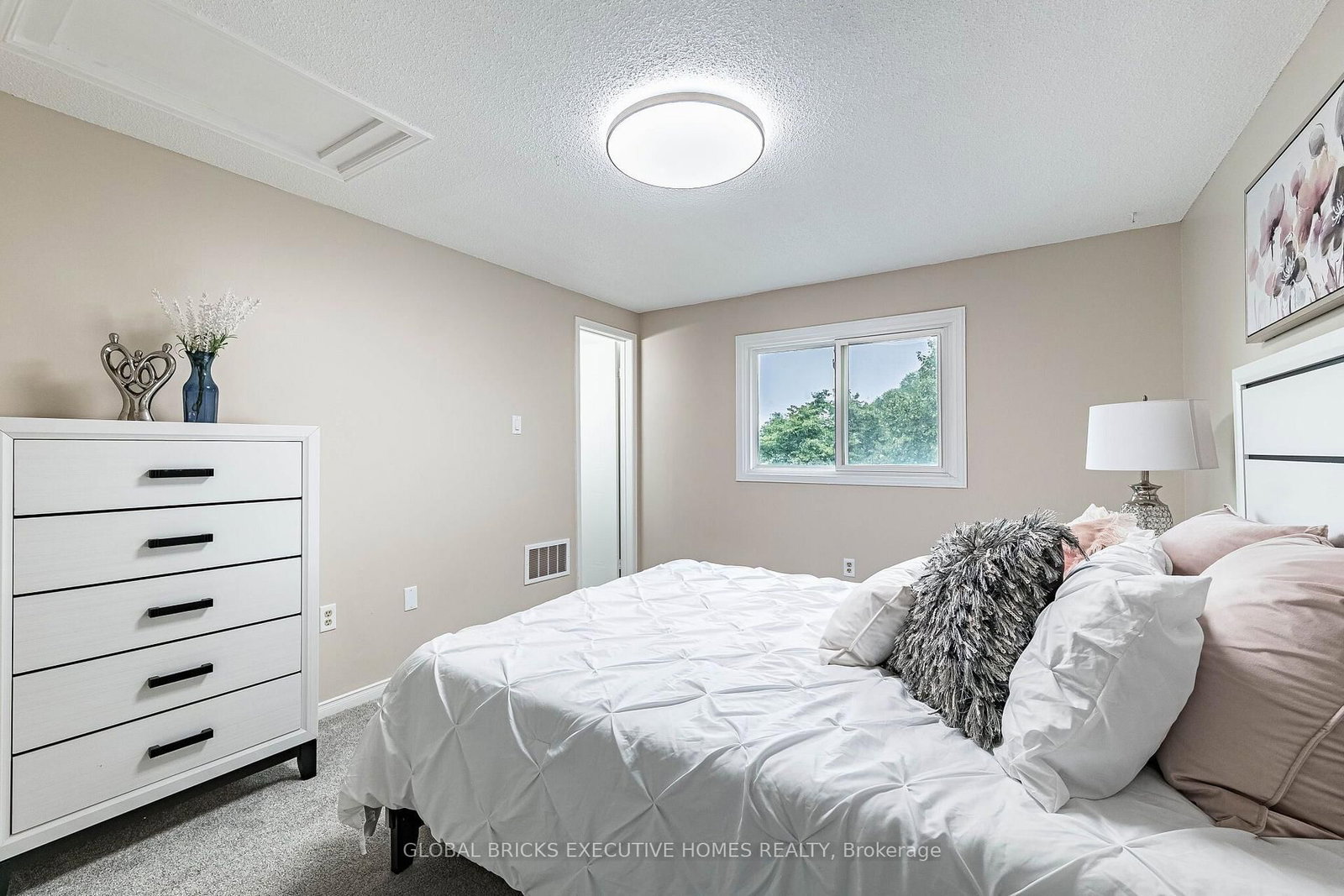 2150 Hunt Crescent • Burlington, ON photo 26