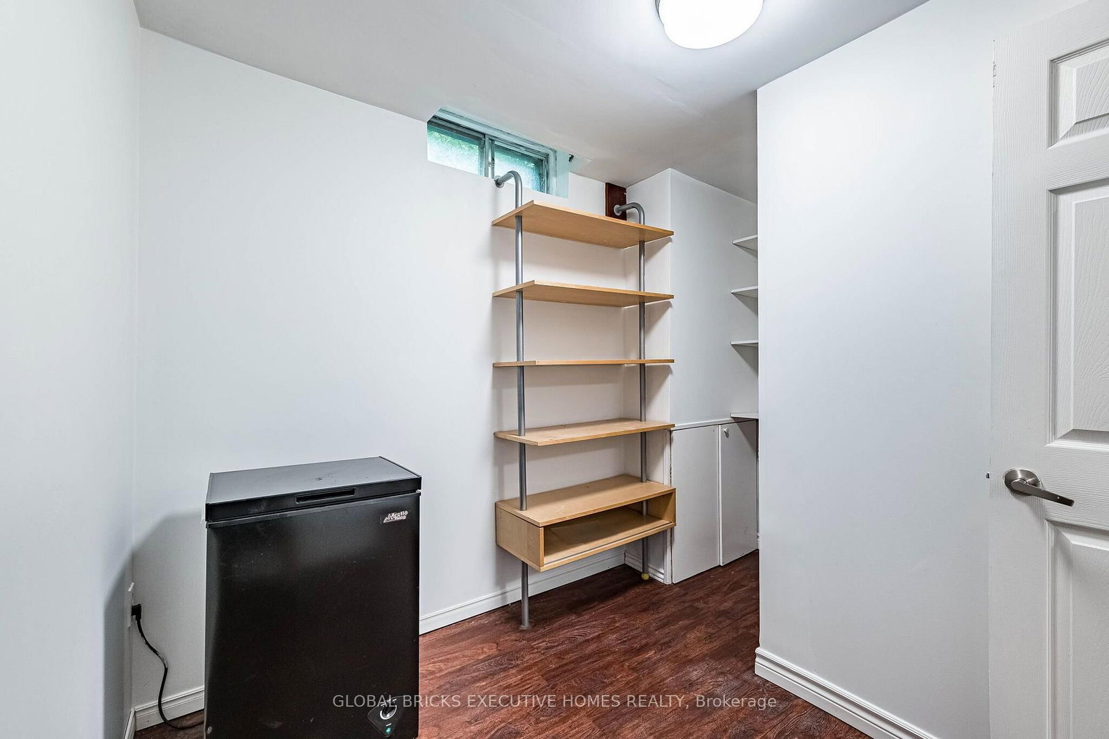 2150 Hunt Crescent • Burlington, ON photo 40