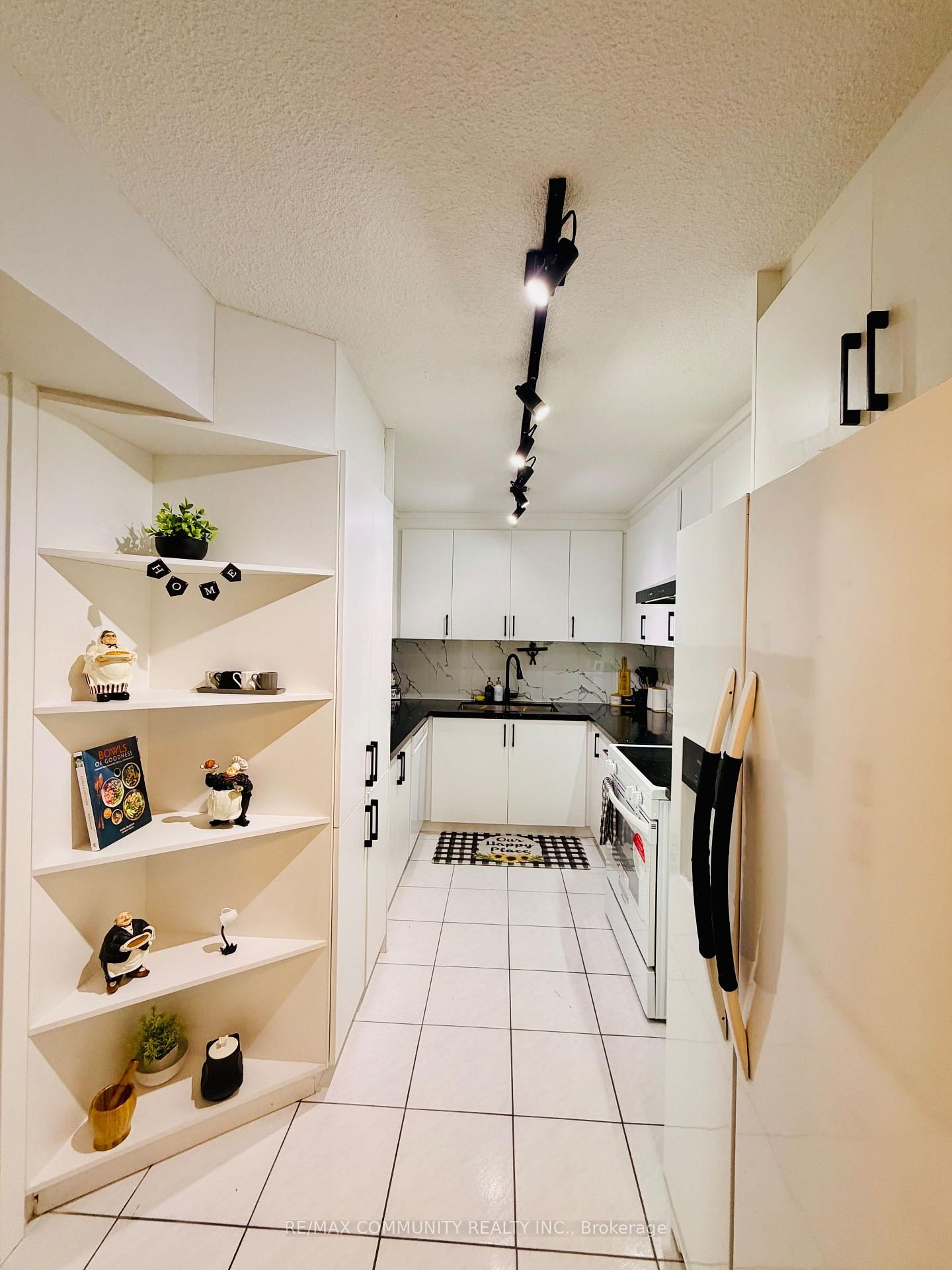 2929 Aquitaine Avenue • #705 • Mississauga, ON photo 10