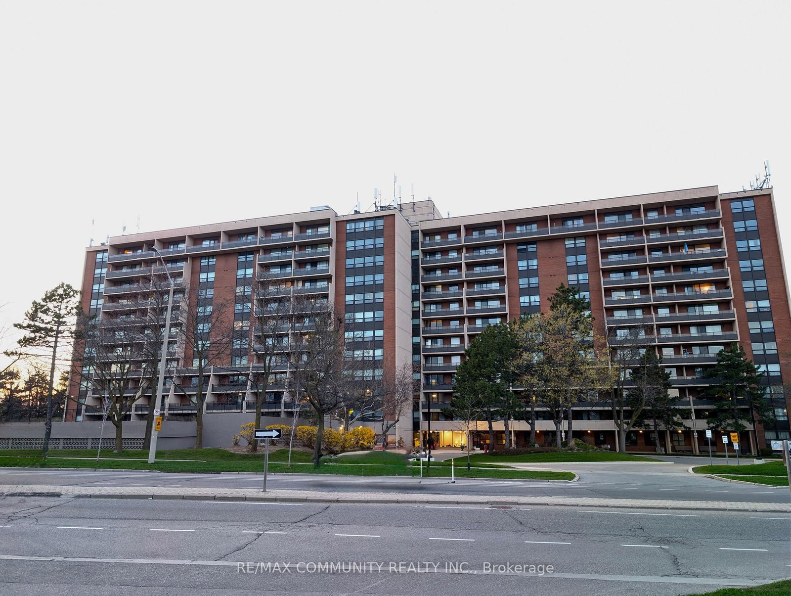2929 Aquitaine Avenue • #705 • Mississauga, ON photo 4