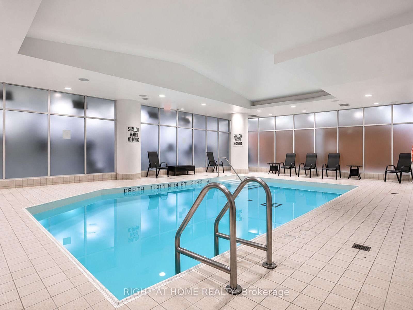 95 The Queensway • #61 • Toronto, ON photo 23