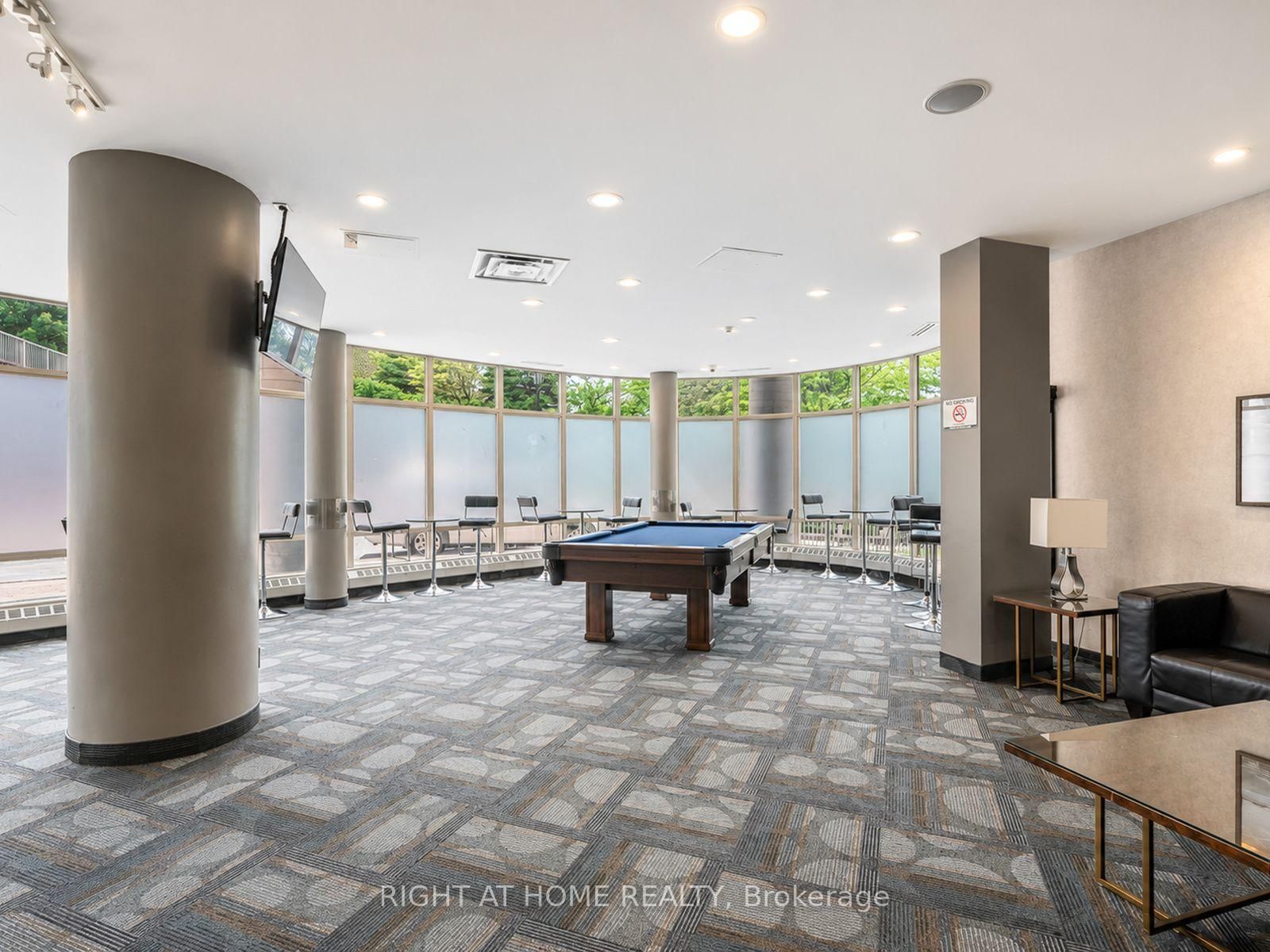 95 The Queensway • #61 • Toronto, ON photo 24