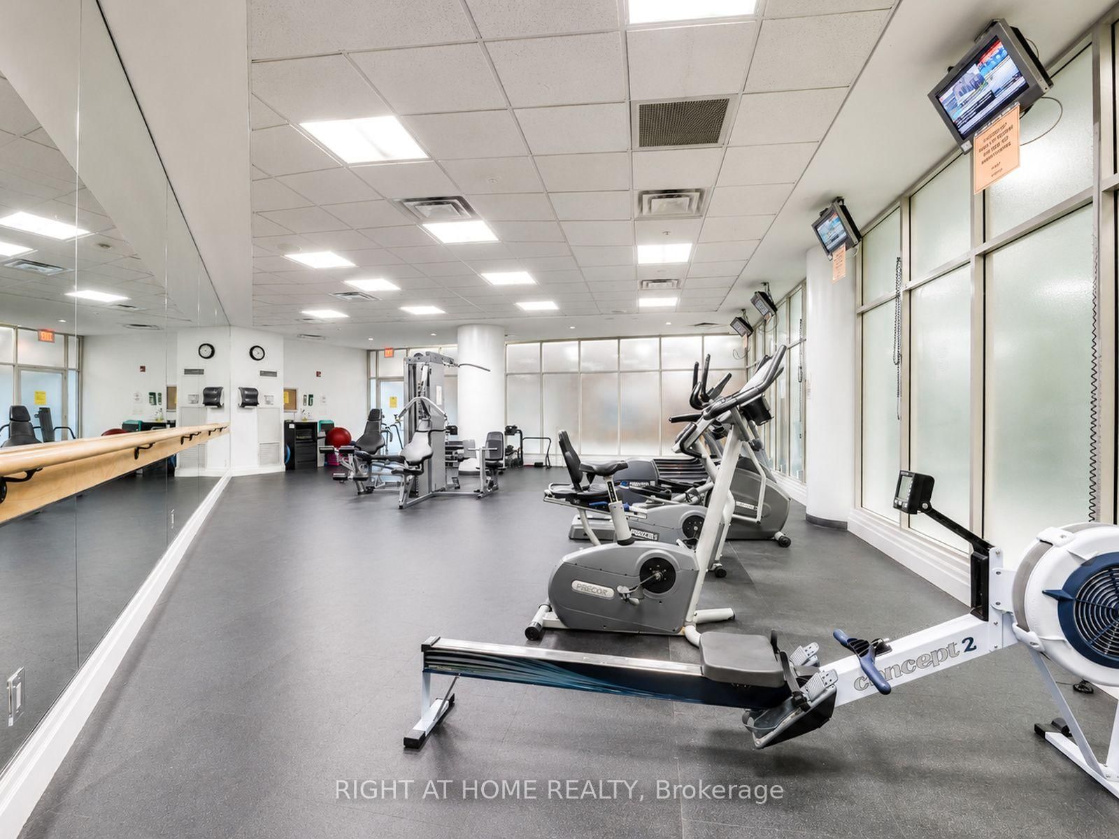 95 The Queensway • #61 • Toronto, ON photo 25