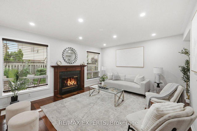 554 Caverhill Crescent