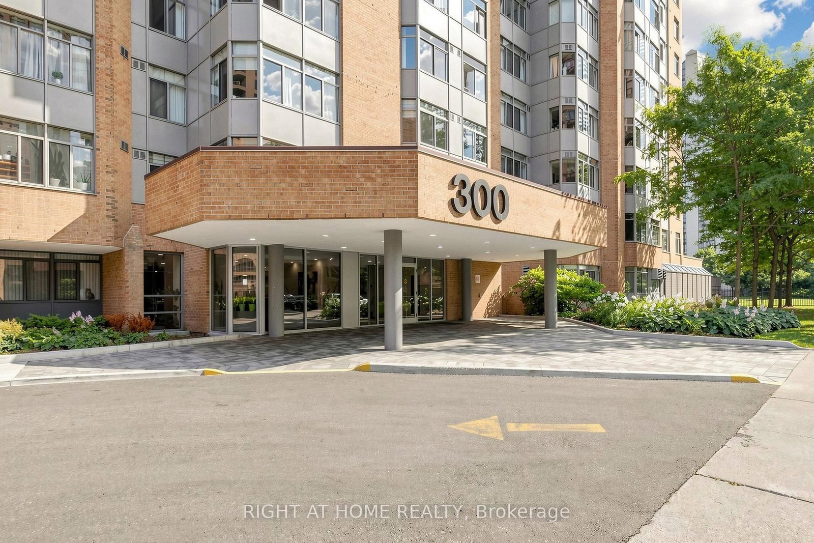 300 Webb Drive • #PH9 • Mississauga, ON photo 42
