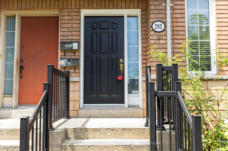 293 Murray Ross Parkway