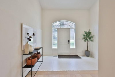 1340 Contour Drive • Mississauga, ON photo 4