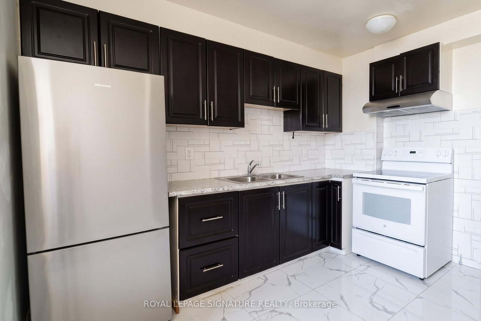 1008-340 Dixon Road, Toronto, ON, photo 4