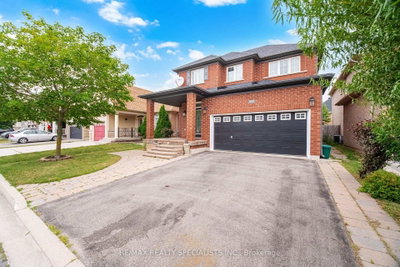 227 Minto Crescent • Milton, ON photo 4