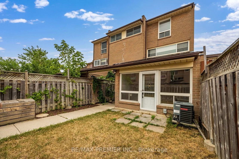 82 - 248 John Garland Boulevard